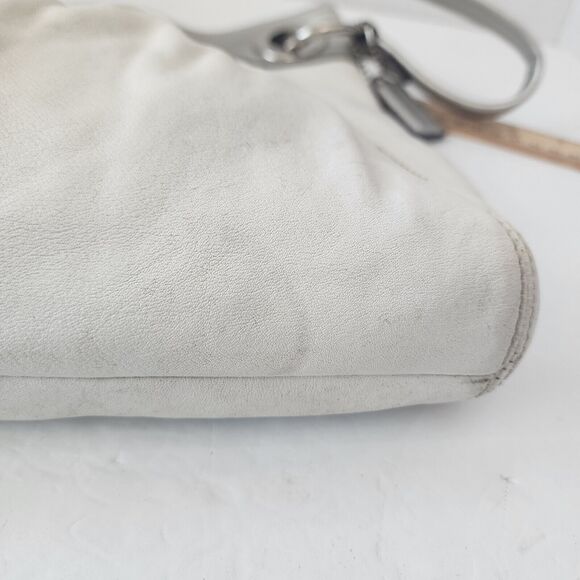 Coach F17605 Ashley Leather Hippie Bag Cross Body Purse White Silver Shoulder - Picture 11 of 16